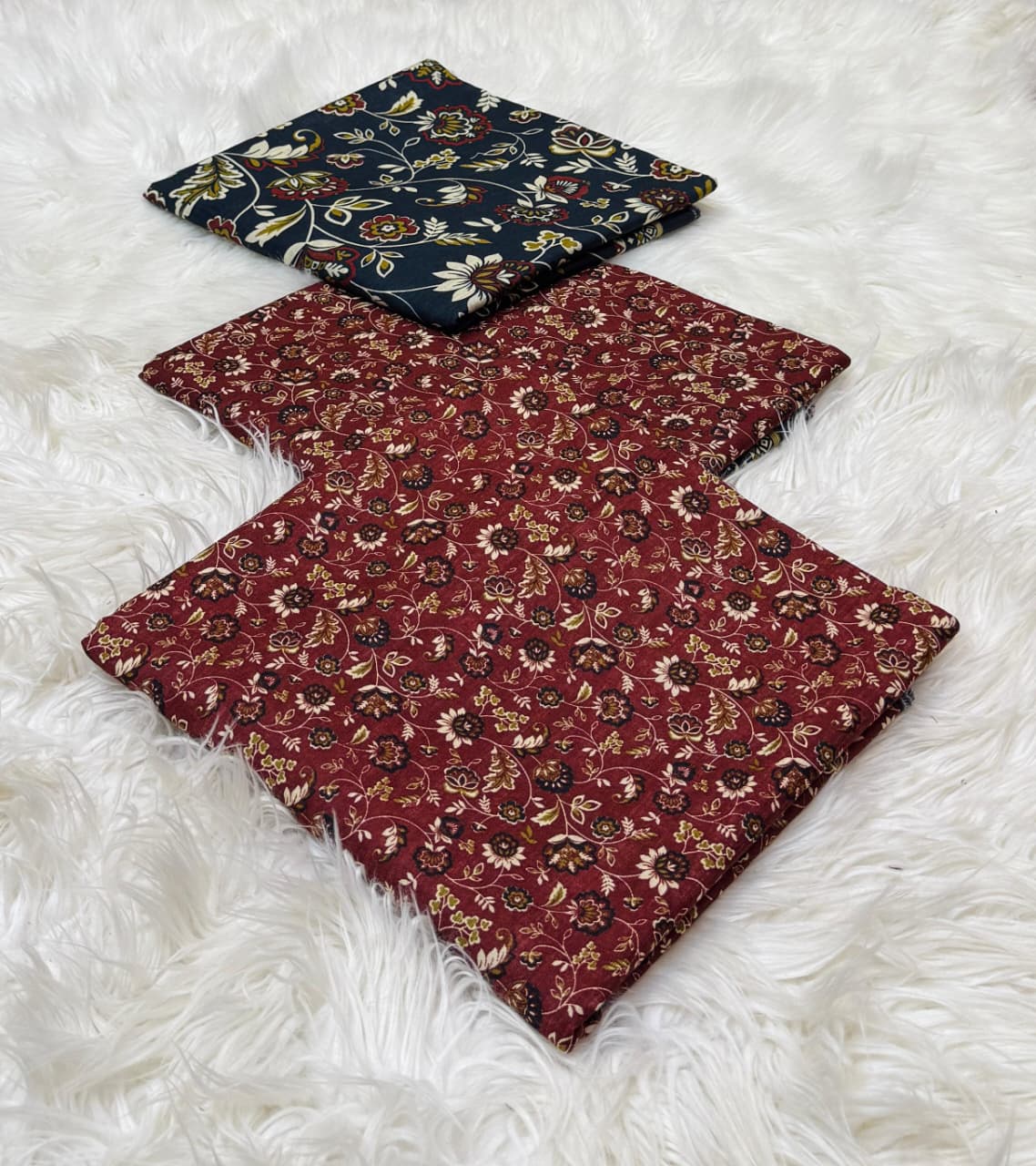 Bin Saeed Khaddar Printed Unstitched 3Piece D-004