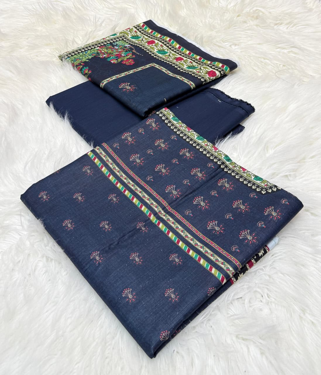 Bin Saeed Khaddar Printed Unstitched 3Piece D-012