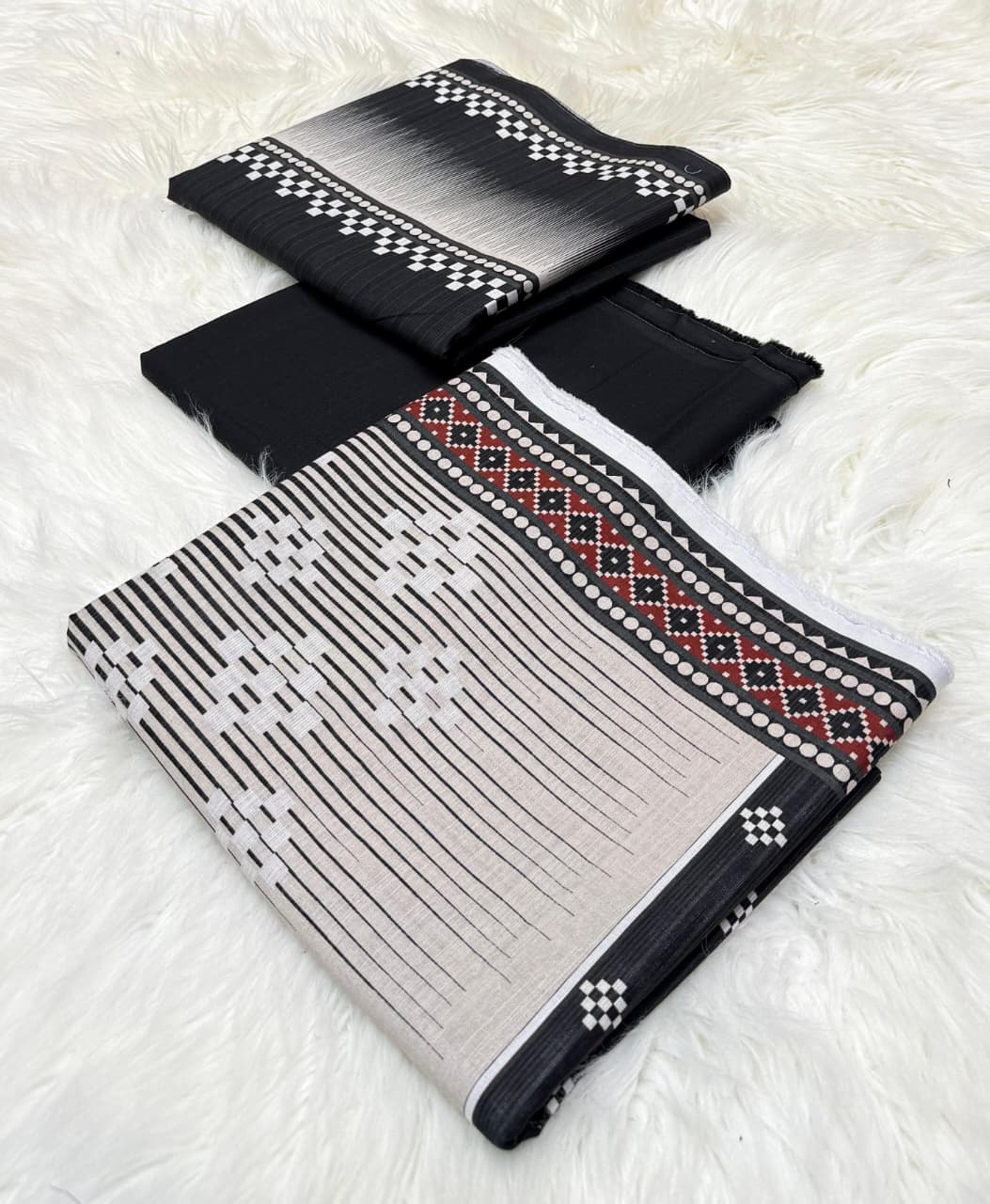Bin Saeed Khaddar Printed Unstitched 3Piece D-020
