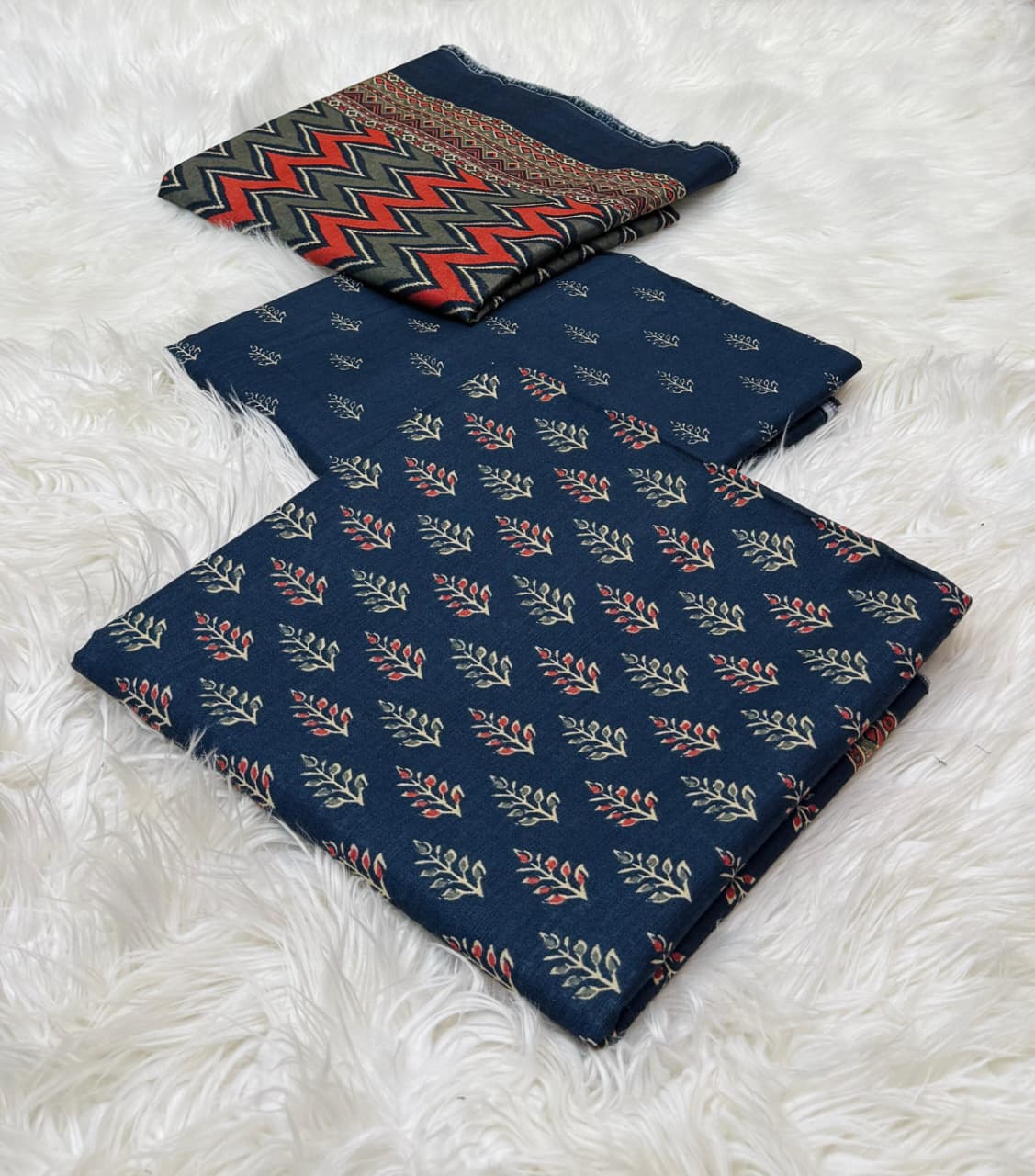 Bin Saeed Khaddar Printed Unstitched 3Piece D-027