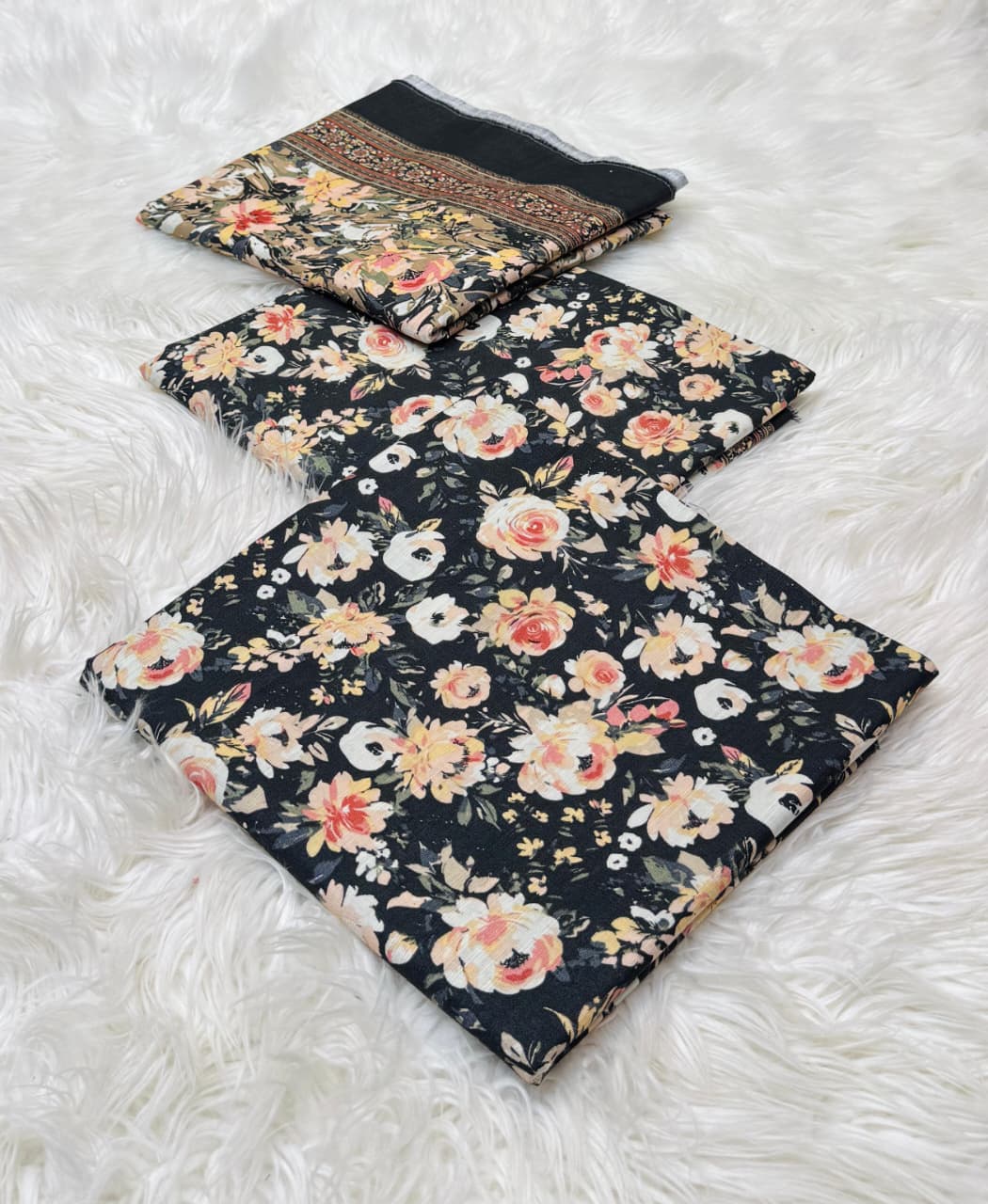 Bin Saeed Khaddar Printed Unstitched 3Piece D-030