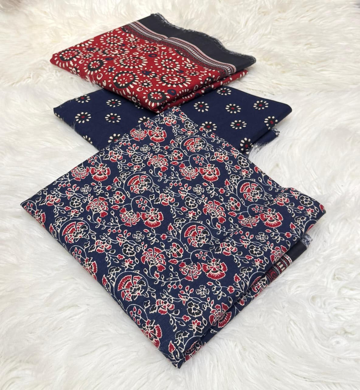 Bin Saeed Khaddar Printed Unstitched 3Piece D-033