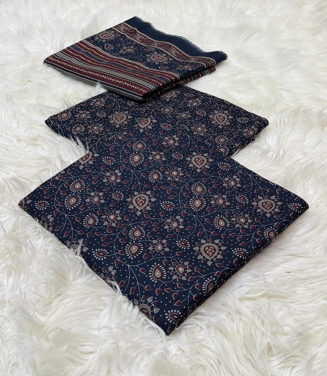 Bin Saeed Khaddar Printed Unstitched 3Piece D-038