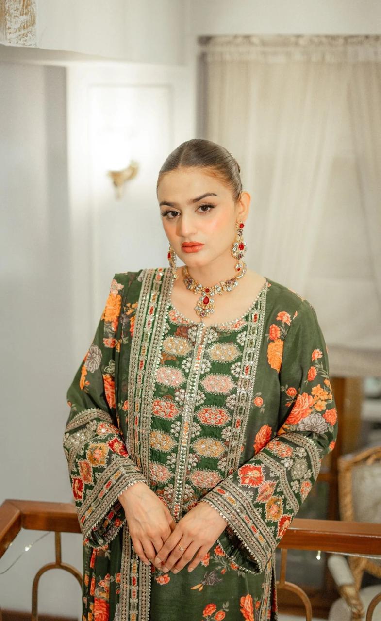 Aneelas Luxury Silk-3PC Unstitched D-001